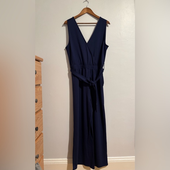 🌀 The Drop - Women's Navy Sleeveless Wrap Jumpsuit - XL - Picture 4 of 6
